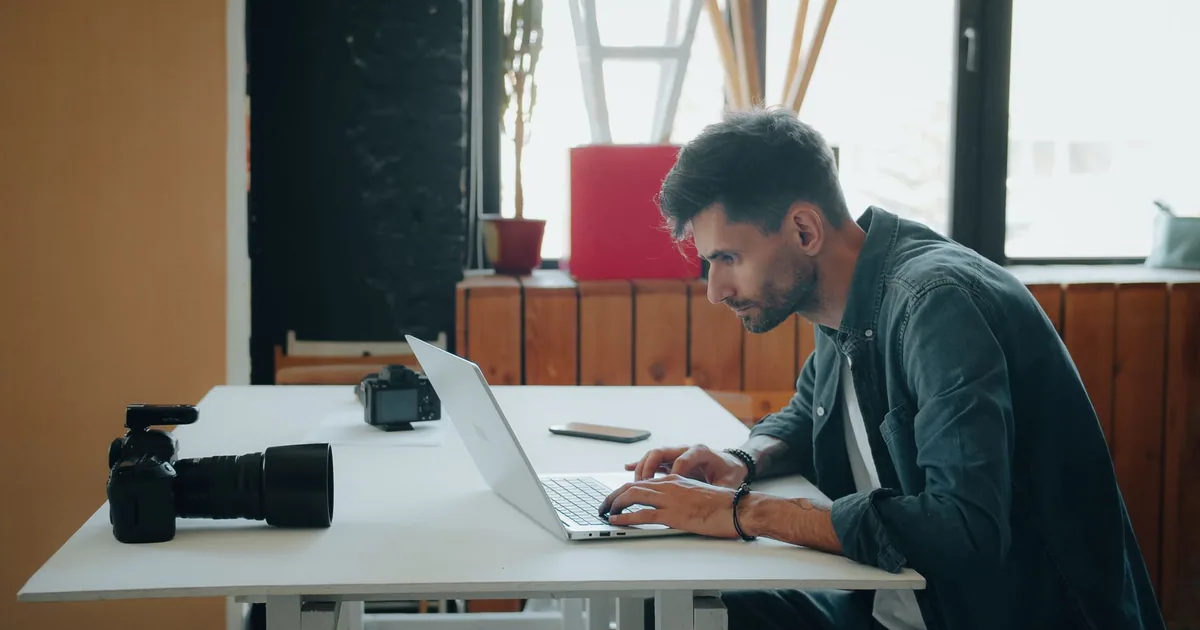 Freelance Fotoğrafçılık: Ürün, Etkinlik ve Portre Çekimiyle Gelir