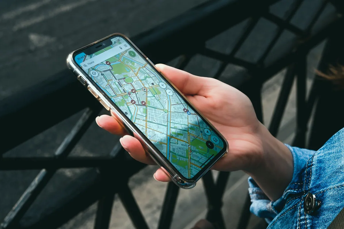Telefon ayarlarında konum izni ekranı
